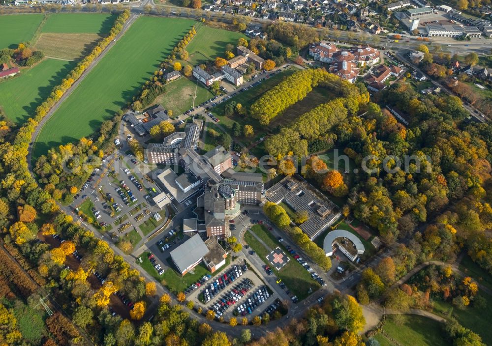 Bottrop from the bird's eye view: Hospital grounds of the Clinic Marienhospital at the Josef-Albers-Strasse in Bottrop in the state North Rhine-Westphalia