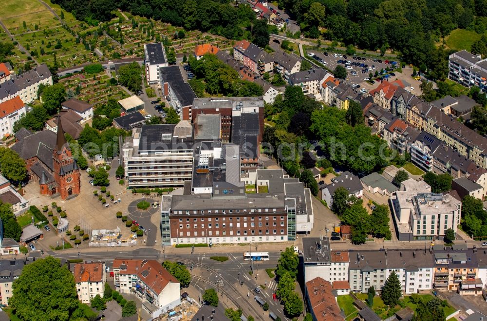 Witten from the bird's eye view: Clinic of the hospital grounds Marien-Hospital, Marienkirche church on Marienplatz square in Witten in the state of North Rhine-Westphalia