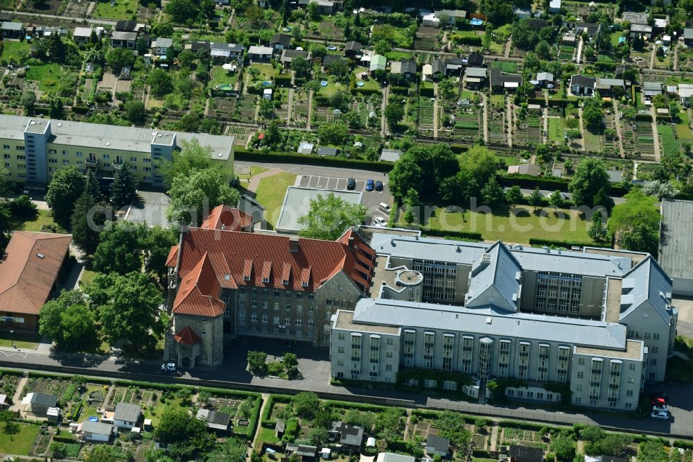 Magdeburg from the bird's eye view: Hospital grounds of the Clinic St. Marienstift Magdeburg GmbH in Magdeburg in the state Saxony-Anhalt, Germany