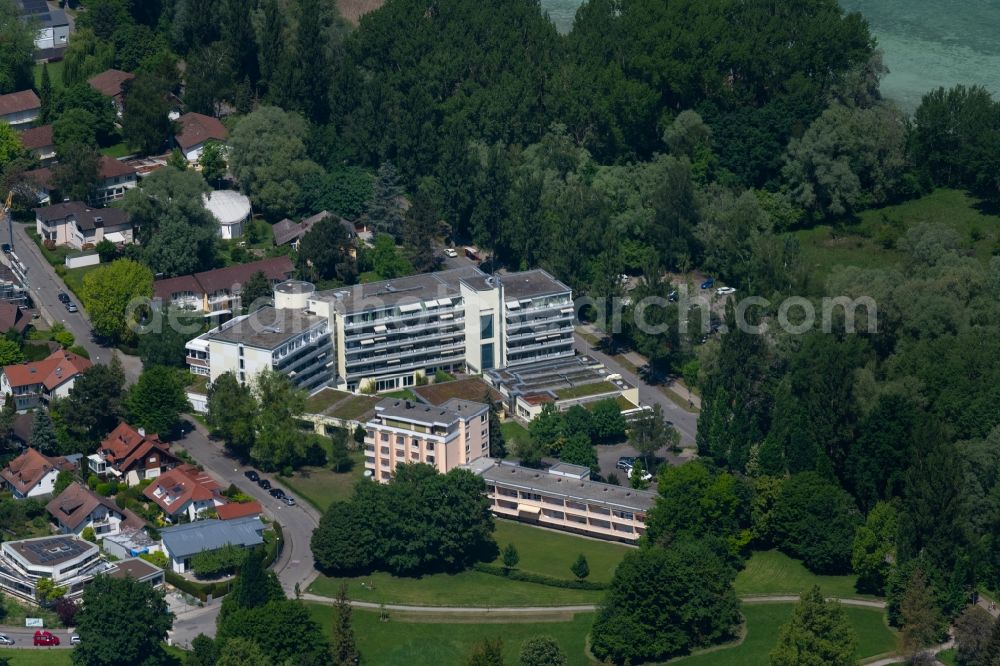 Aerial photograph Radolfzell am Bodensee - Hospital grounds of the Clinic Med. Reha-Einrichtungen of Stadt Radolfzell in Radolfzell am Bodensee in the state Baden-Wuerttemberg, Germany