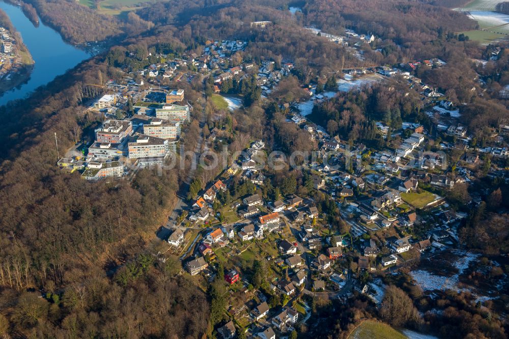 Essen from above - Hospital grounds of the Clinic MediClin Fachklinik Rhein/Ruhr Auf of Roetsch in the district Werden in Essen in the state North Rhine-Westphalia, Germany