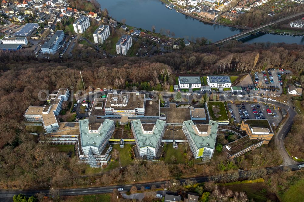 Aerial image Essen - Hospital grounds of the Clinic MediClin Fachklinik Rhein/Ruhr Auf of Roetsch in the district Werden in Essen in the state North Rhine-Westphalia, Germany