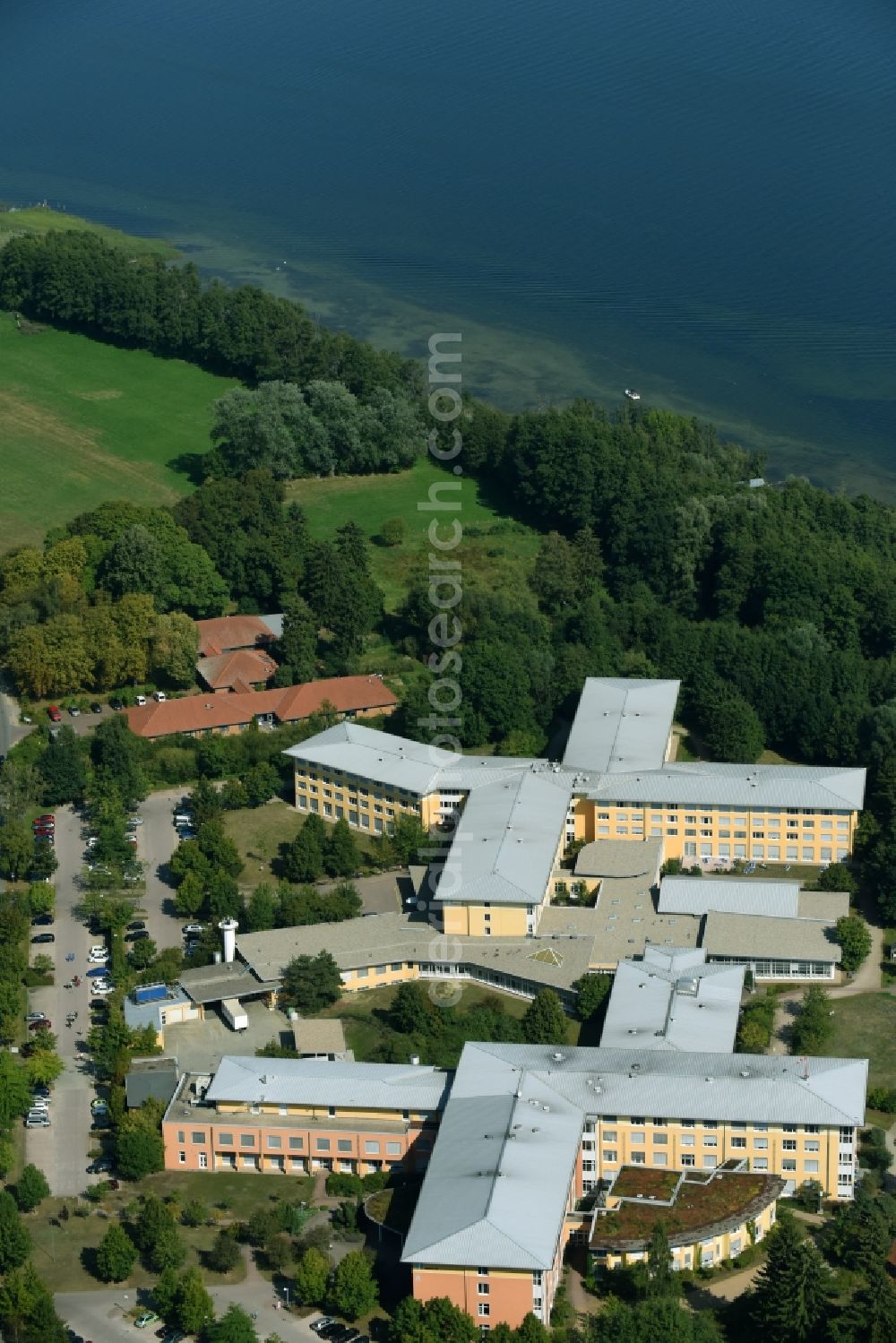 Aerial image Plau am See - Hospital grounds of the Clinic MediClin Krankenhaus Plau am See Quetziner Strasse in Plau am See in the state Mecklenburg - Western Pomerania