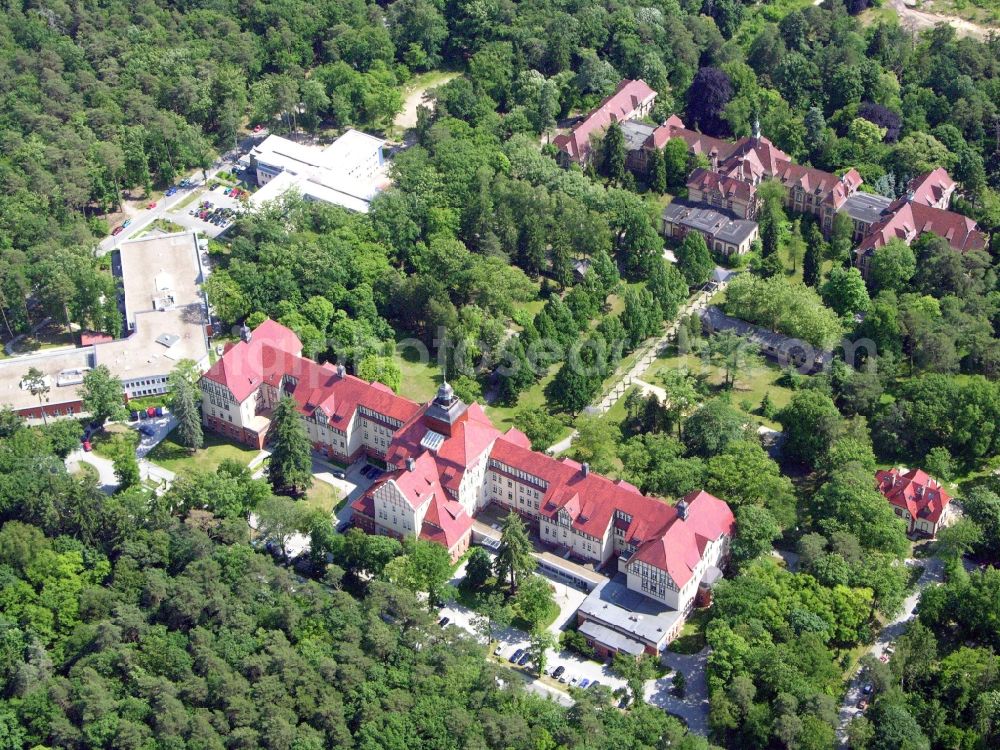 Beelitz-Heilstätten from above - Hospital grounds of the Clinic Neurologische Fachkliniken on Paracelsus-Ring in Beelitz-Heilstaetten in the state Brandenburg, Germany