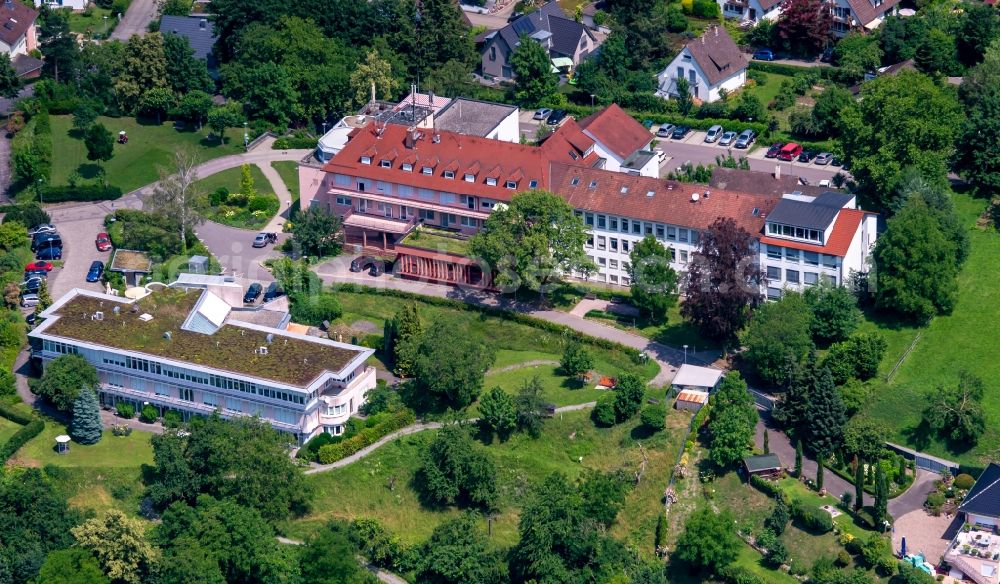 Aerial photograph Ettenheim - Hospital grounds of the Clinic Ortenauklinikum Lahr Ettenheim in Ettenheim in the state Baden-Wuerttemberg, Germany