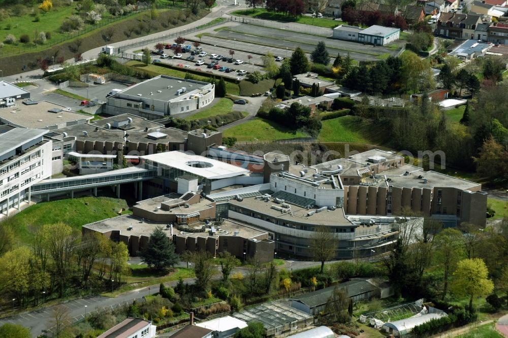 Lievin from the bird's eye view: Premises of the hospital and Polyclinique de Riaumont in Lievin in Nord-Pas-de-Calais Picardy, France