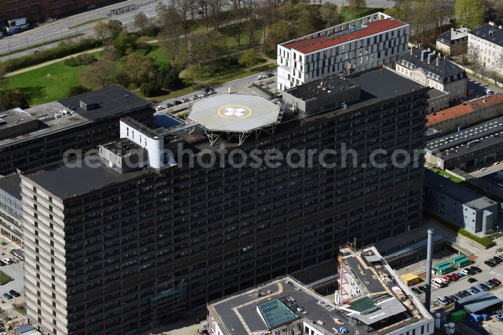 Kopenhagen from the bird's eye view: Hospital grounds Rigshospitalet on Blegdonsvej in Copenhagen in Denmark