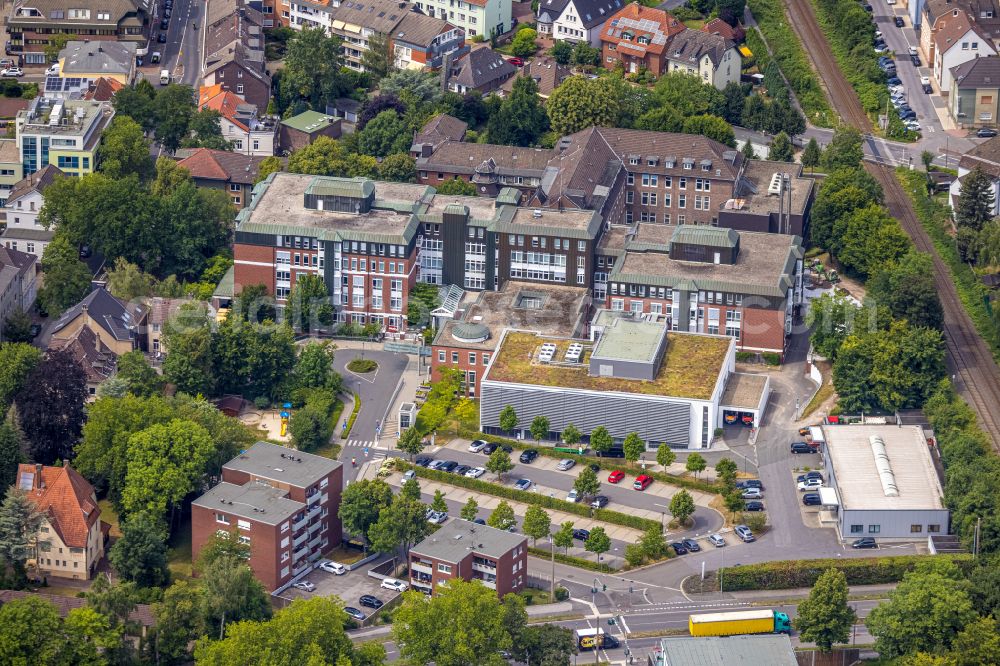 Aerial photograph Castrop-Rauxel - Hospital grounds of the Clinic St. Rochus-Hospital on street Glueckaufstrasse in Castrop-Rauxel at Ruhrgebiet in the state North Rhine-Westphalia, Germany