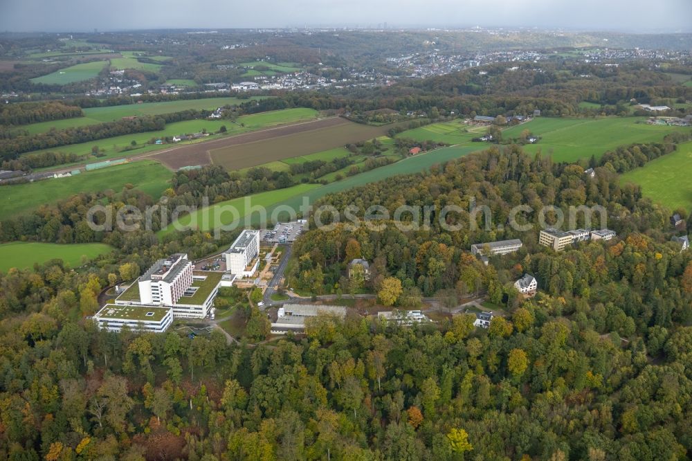 Essen from the bird's eye view: Hospital grounds of the Clinic Ruhrlandklinik in the district Werden in Essen in the state North Rhine-Westphalia, Germany