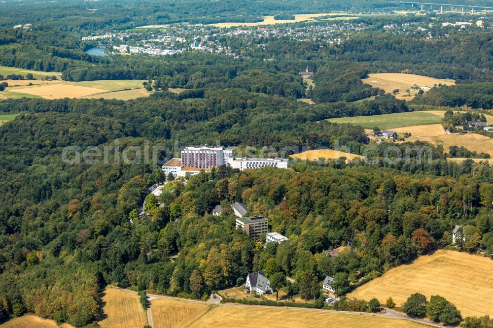 Aerial image Essen - Hospital grounds of the Clinic Ruhrlandklinik on Tueschener Weg in the district Werden in Essen in the state North Rhine-Westphalia, Germany