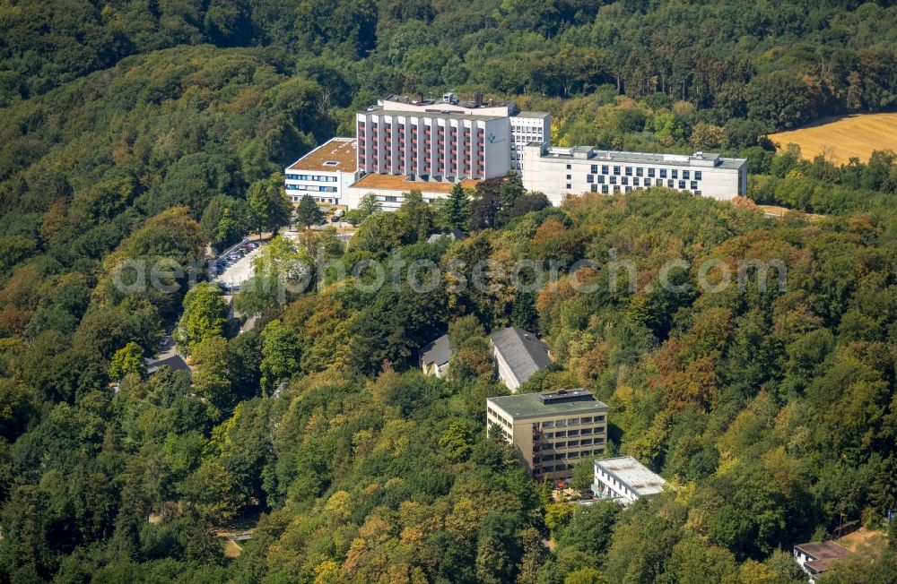 Aerial photograph Essen - Hospital grounds of the Clinic Ruhrlandklinik on Tueschener Weg in the district Werden in Essen in the state North Rhine-Westphalia, Germany