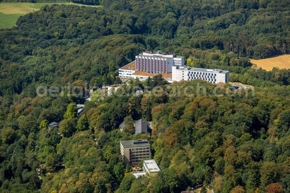 Essen from above - Hospital grounds of the Clinic Ruhrlandklinik on Tueschener Weg in the district Werden in Essen in the state North Rhine-Westphalia, Germany