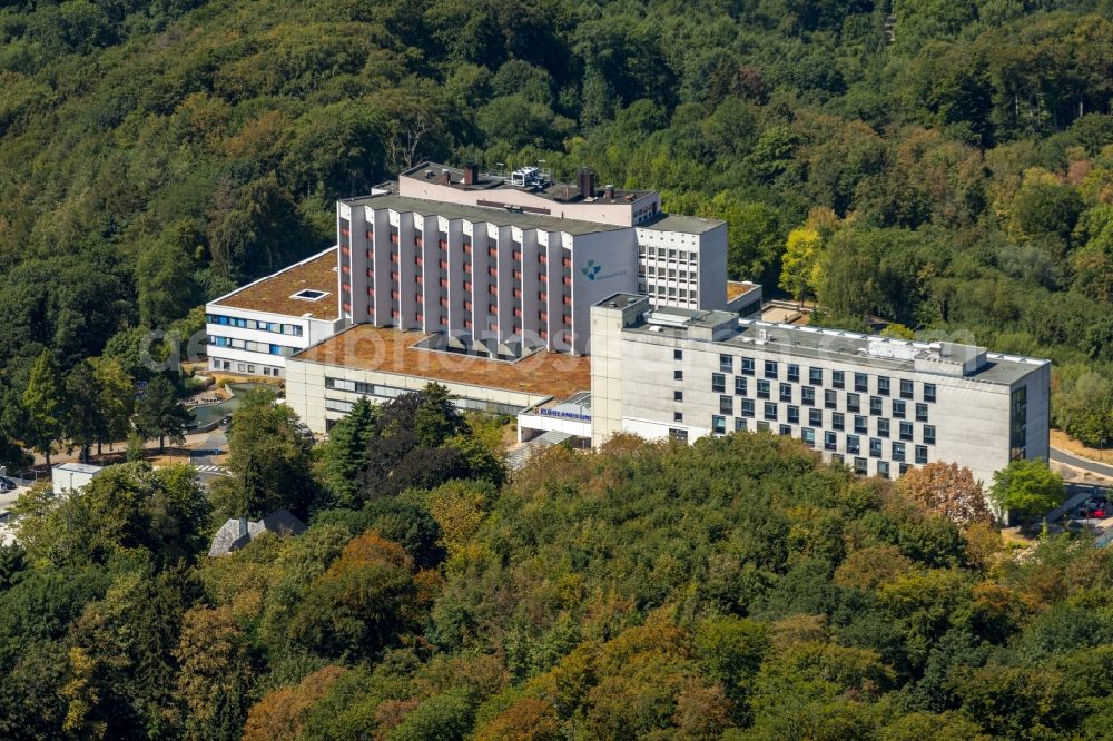 Aerial image Essen - Hospital grounds of the Clinic Ruhrlandklinik on Tueschener Weg in the district Werden in Essen in the state North Rhine-Westphalia, Germany