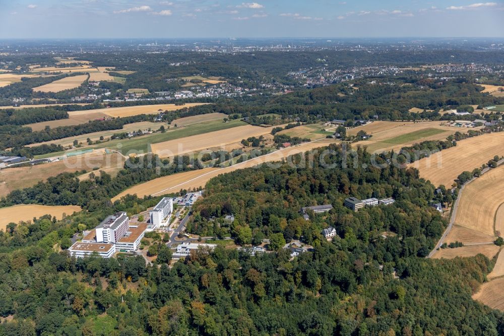 Essen from the bird's eye view: Hospital grounds of the Clinic Ruhrlandklinik on Tueschener Weg in the district Werden in Essen in the state North Rhine-Westphalia, Germany