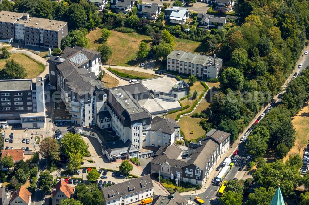 Werden from the bird's eye view: Hospital grounds of the Clinic Sankt Josef Essen-Werden in Werden in the state North Rhine-Westphalia, Germany