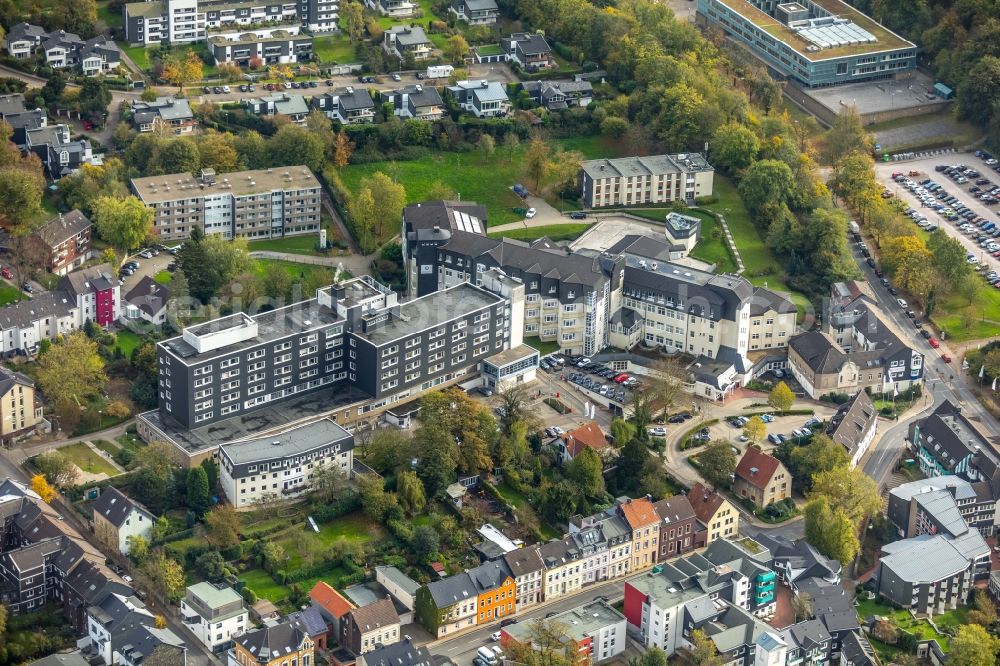 Essen from the bird's eye view: Hospital grounds of the Clinic Sankt Josef Essen-Werden in Werden in the state North Rhine-Westphalia, Germany