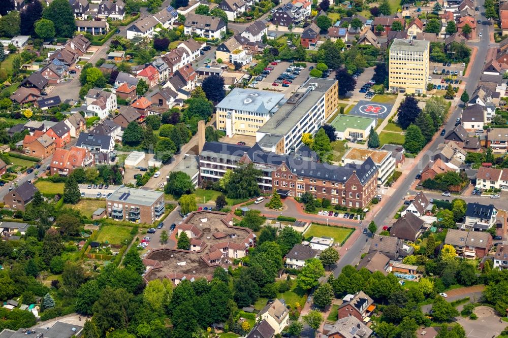 Aerial image Haltern am See - Hospital grounds of the hospital St. Sixtus Hospital Haltern in Haltern am See in the state of North Rhine-Westphalia