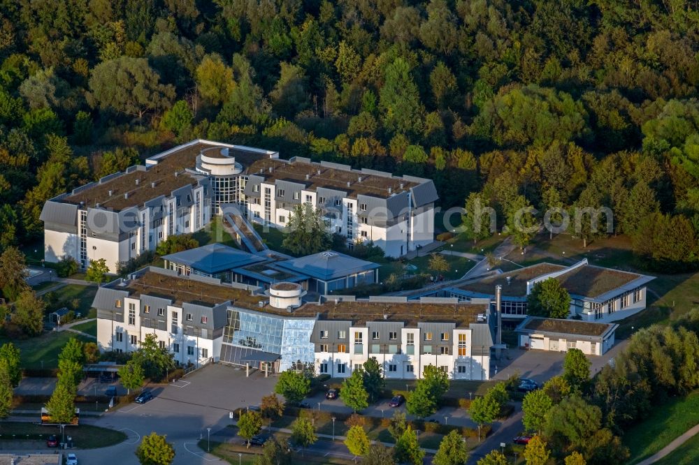 Aerial image Leipzig - Hospital grounds of the Clinic Soteria Klinik Leipzig, Helios Park-Klinikum Leipzig in the district Probstheida in Leipzig in the state Saxony, Germany