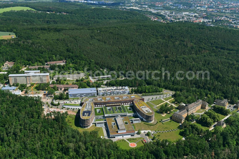 Gera from the bird's eye view: Hospital grounds of the Clinic SRH Wald-Klinikum Gera on Strasse of Friedens in Gera in the state Thuringia, Germany