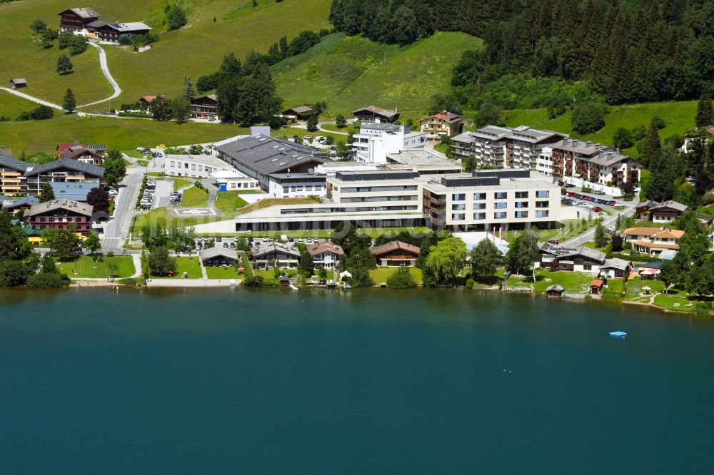 Aerial photograph Zell am See - Hospital grounds of the Clinic Tauern Hospital in Zell am See in Austria