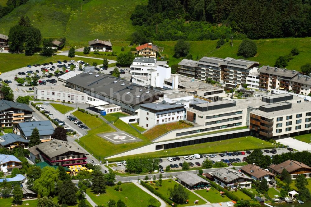 Aerial image Zell am See - Hospital grounds of the Clinic Tauern Hospital in Zell am See in Austria