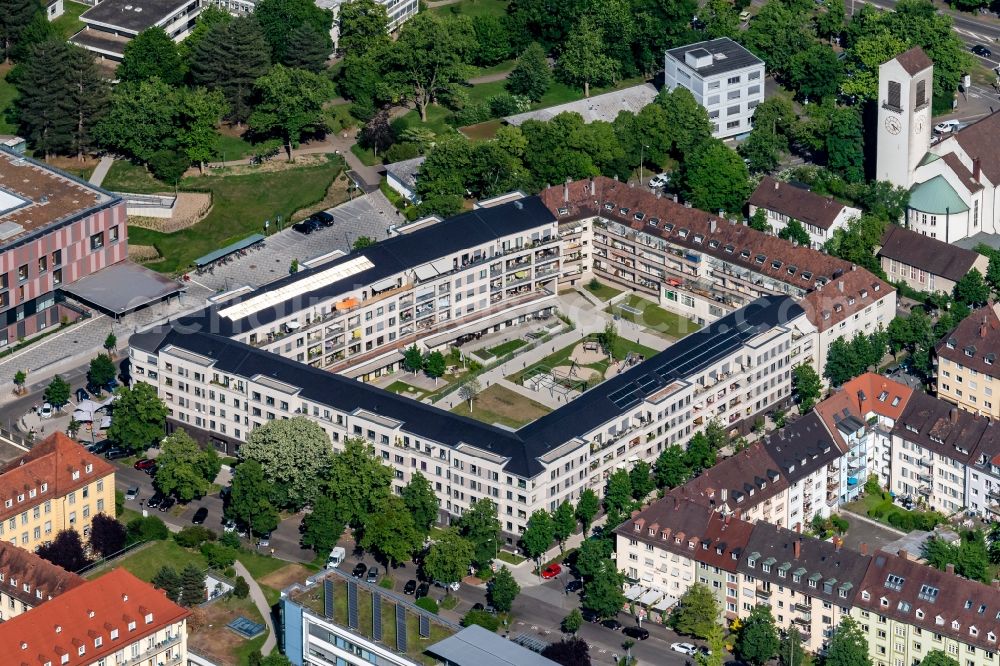 Aerial image Freiburg im Breisgau - Hospital grounds of the Clinic Uniklinik in Freiburg im Breisgau in the state Baden-Wurttemberg, Germany