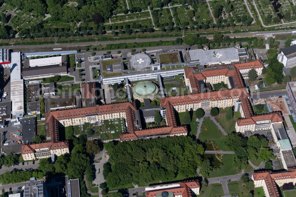 Aerial photograph Freiburg im Breisgau - Hospital grounds of the Clinic Uniklinik in Freiburg im Breisgau in the state Baden-Wurttemberg, Germany