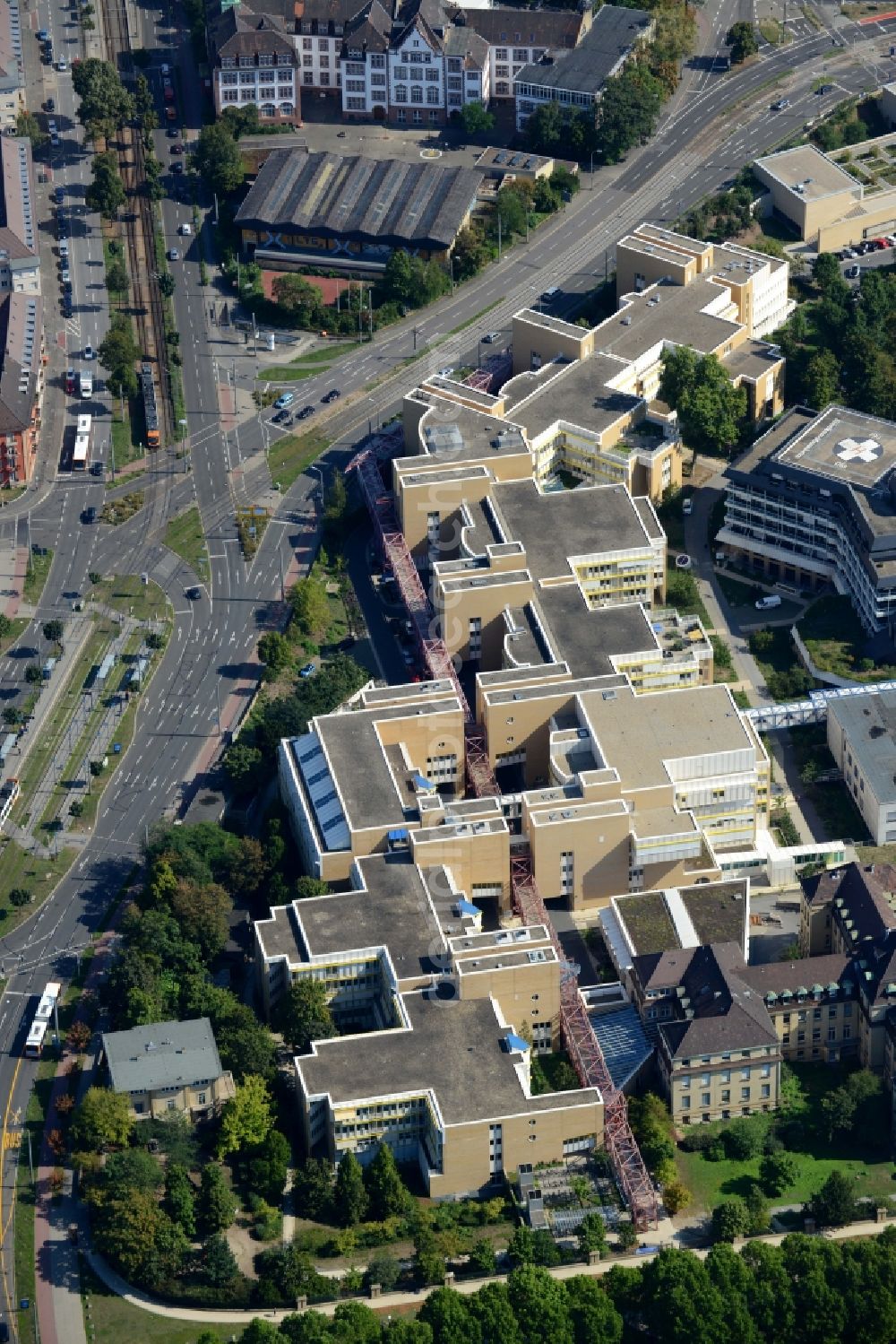 Aerial image Mannheim - Clinic of the hospital grounds der Universitaetsklinik in Mannheim in the state Baden-Wuerttemberg