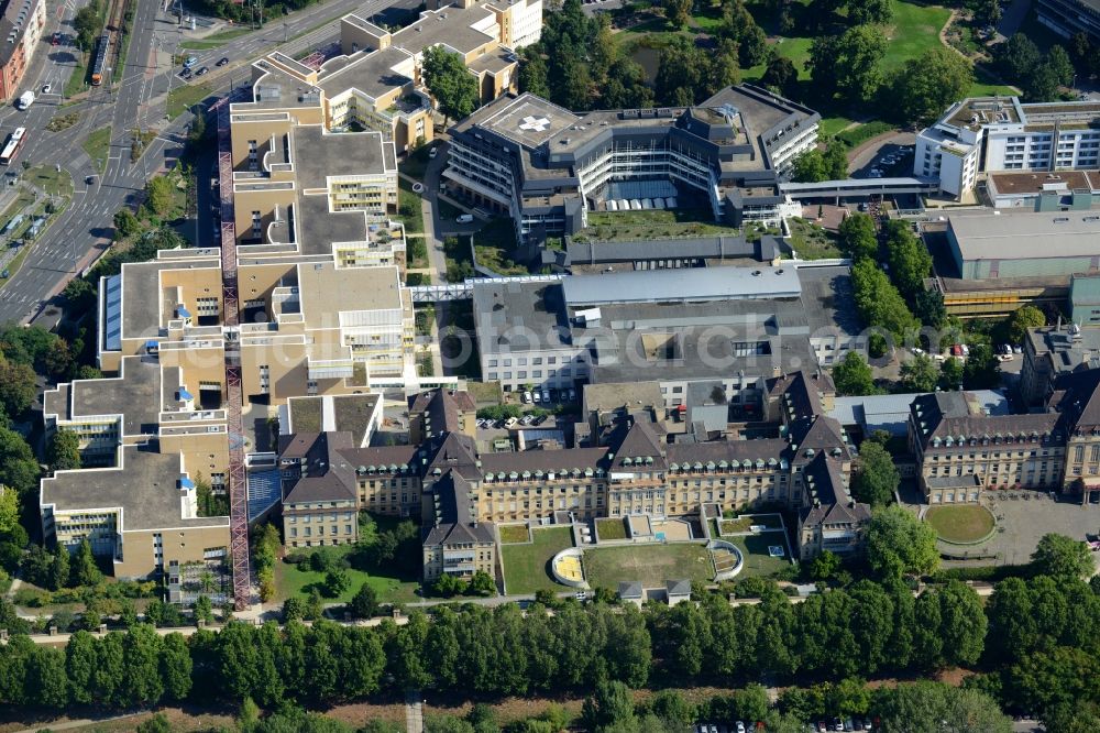 Mannheim from above - Clinic of the hospital grounds der Universitaetsklinik in Mannheim in the state Baden-Wuerttemberg