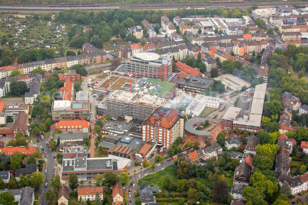 Bochum from the bird's eye view: Clinic grounds of the hospital BG Universitaetsklinikum Bergmannsheil Bochum at Buerkle-de-la-Camp-Platz in the district of Bochum Sued in Bochum in the Ruhr area in the federal state of North Rhine-Westphalia, Germany