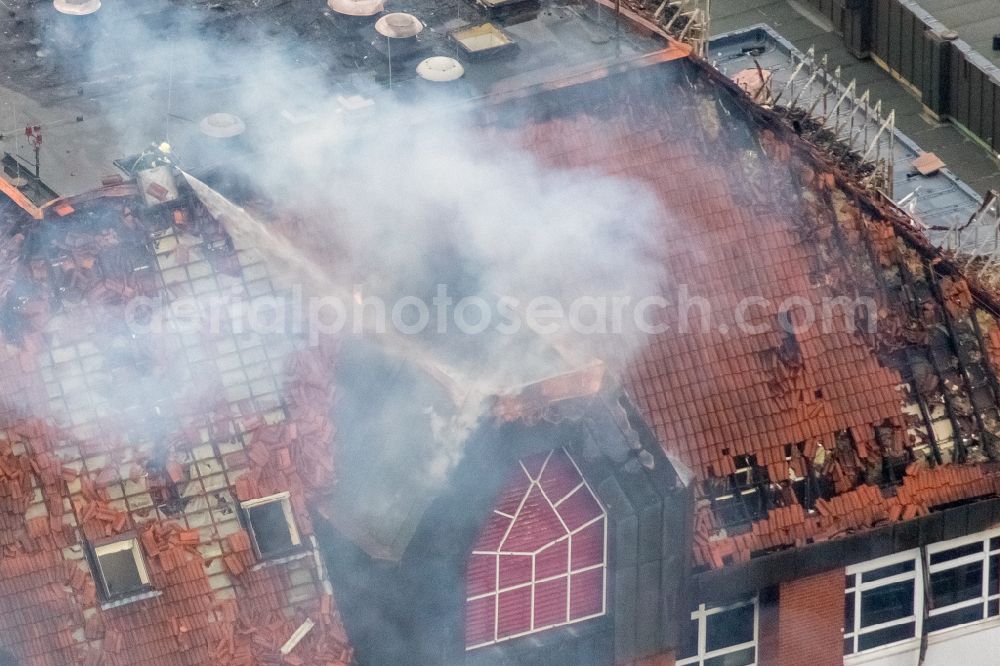 Aerial photograph Bochum - Clinic grounds of the hospital BG Universitaetsklinikum Bergmannsheil Bochum at Buerkle-de-la-Camp-Platz in the district of Bochum Sued in Bochum in the Ruhr area in the federal state of North Rhine-Westphalia, Germany