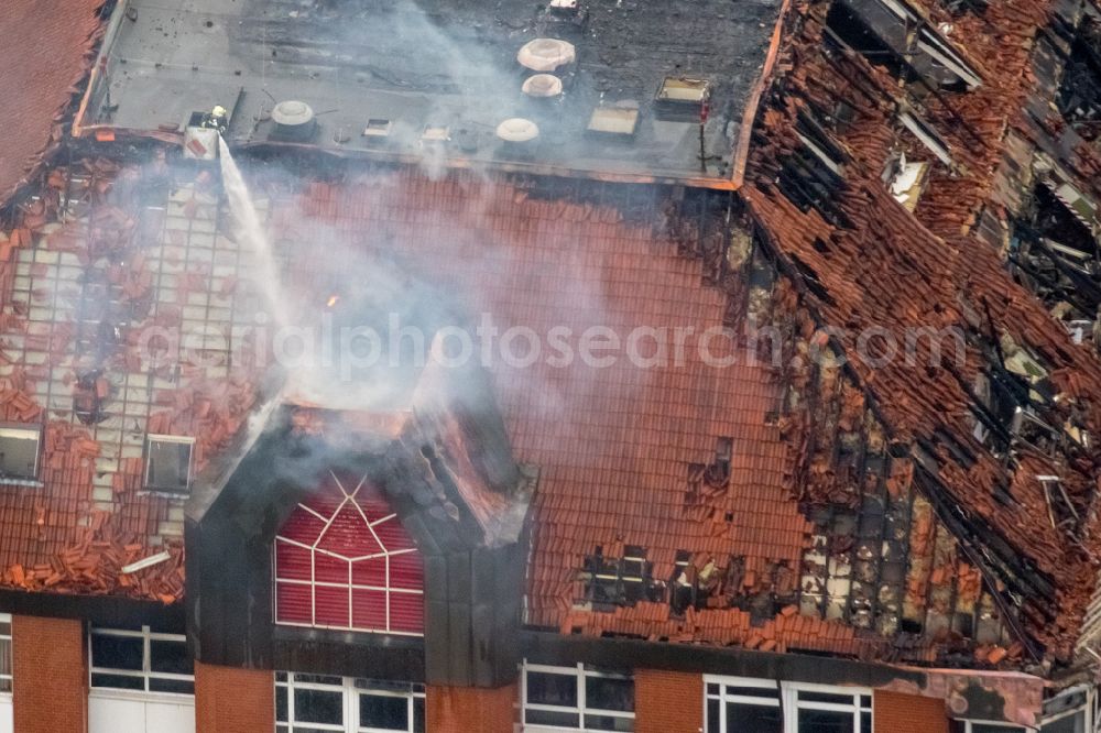 Aerial image Bochum - Clinic grounds of the hospital BG Universitaetsklinikum Bergmannsheil Bochum at Buerkle-de-la-Camp-Platz in the district of Bochum Sued in Bochum in the Ruhr area in the federal state of North Rhine-Westphalia, Germany