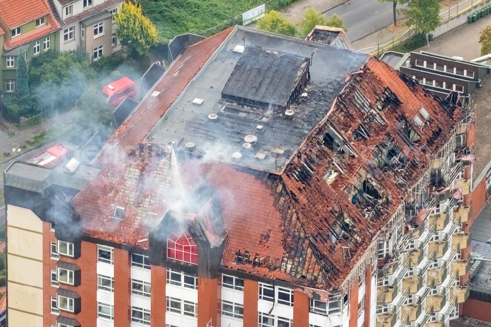 Aerial photograph Bochum - Clinic grounds of the hospital BG Universitaetsklinikum Bergmannsheil Bochum at Buerkle-de-la-Camp-Platz in the district of Bochum Sued in Bochum in the Ruhr area in the federal state of North Rhine-Westphalia, Germany