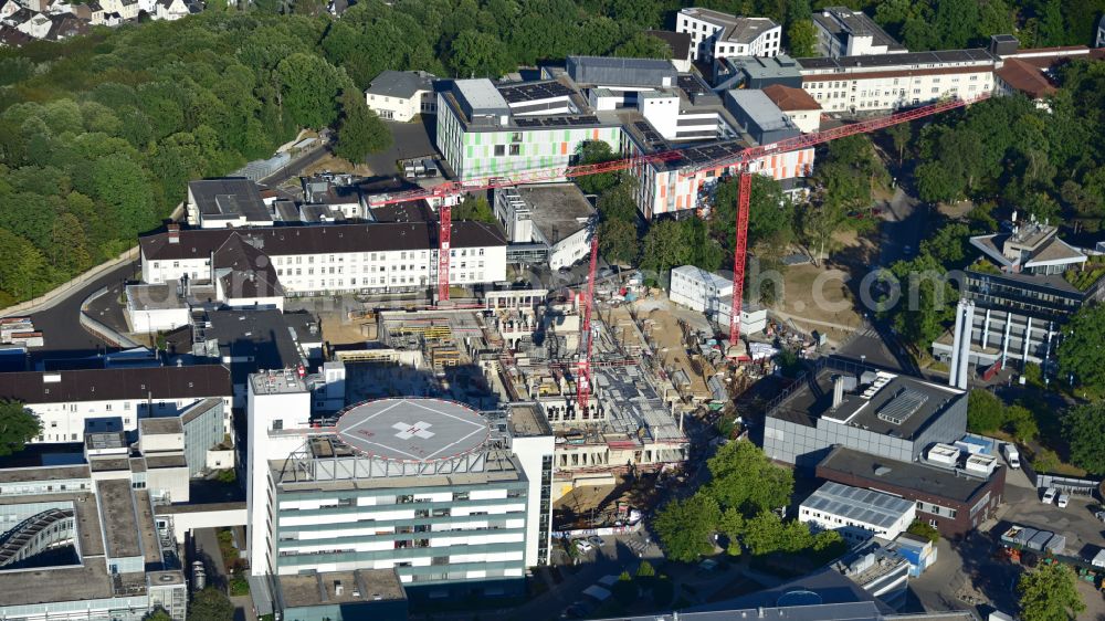 Bonn from the bird's eye view: Hospital grounds of the Clinic Universitaetsklinikum Bonn on Venusberg- Campus in Bonn in the state North Rhine-Westphalia, Germany