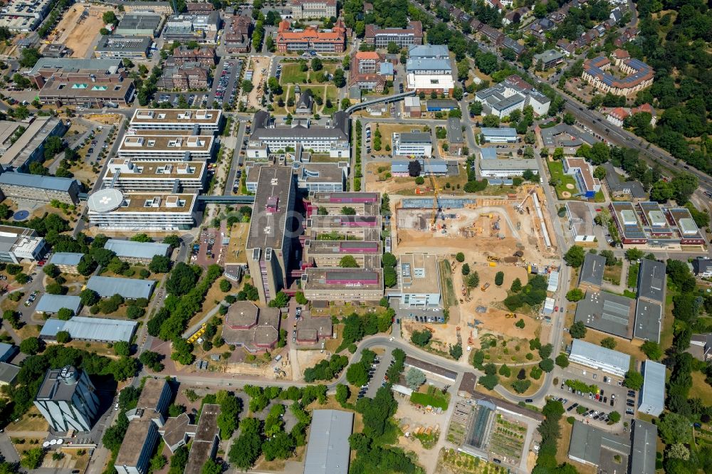 Aerial photograph Düsseldorf - Hospital grounds of the Clinic Universitaetsklinikum Duesseldorf on Moorenstrasse in Duesseldorf in the state North Rhine-Westphalia, Germany