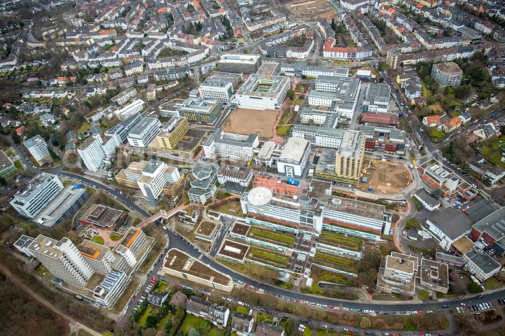 Essen from above - Hospital grounds of the Clinic Universitaetsklinikum Essen an der Hufelandstrasse in the district Stadtbezirke III in Essen in the state North Rhine-Westphalia