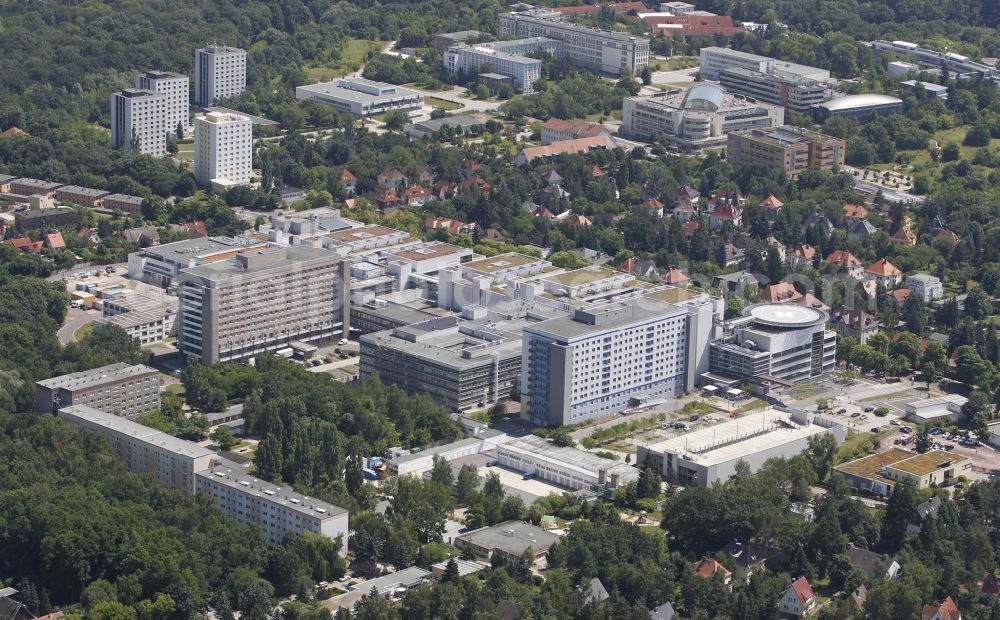 Halle (Saale) from above - Hospital grounds of the Clinic Universitaetsklinikum Halle (Saale) on Ernst-Grube-Strasse in the district West in Halle (Saale) in the state Saxony-Anhalt, Germany