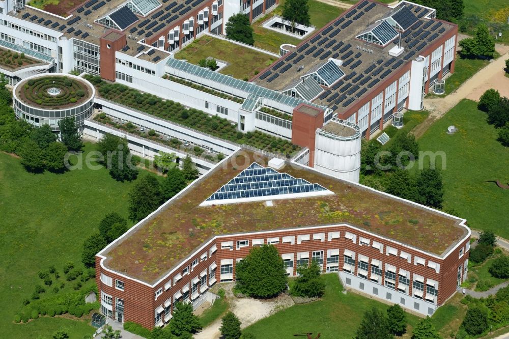 Regensburg from the bird's eye view: Clinic area of the hospital university medical centre of Regensburg, department for nuclear medicine in Regensburg in the federal state Bavaria, Germany