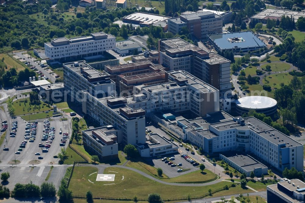 Pilsen from the bird's eye view: Hospital grounds of the Clinic University Hospital Pilsen-LochotA?n on Alej Svobody in Pilsen in Boehmen, Czech Republic