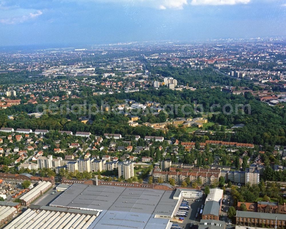 Berlin from above - Hospital grounds of the Clinic Vivantes Humboldt-Klinikum - Karl-Bonhoeffer-Nervenklinik in the district Bezirk Reinickendorf in Berlin, Germany