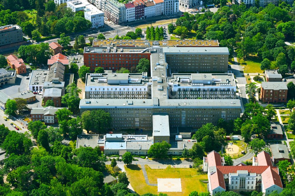 Aerial image Berlin - Hospital grounds of the Clinic Vivantes Klinikum on street Landsberger Allee in the district Friedrichshain in Berlin, Germany