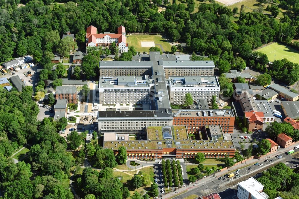 Berlin from above - Hospital grounds of the Vivantes Clinic Landsberger Allee im Friedrichshain in Berlin