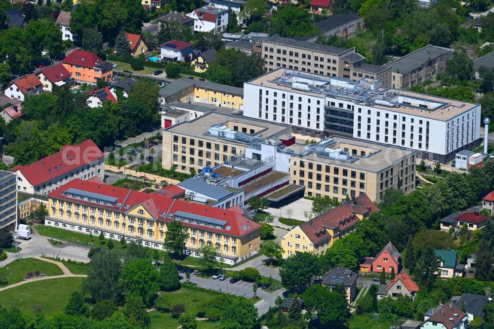 Aerial image Berlin - Hospital grounds of the Clinic Vivantes Klinikum Kaulsdorf in the district Kaulsdorf in Berlin, Germany