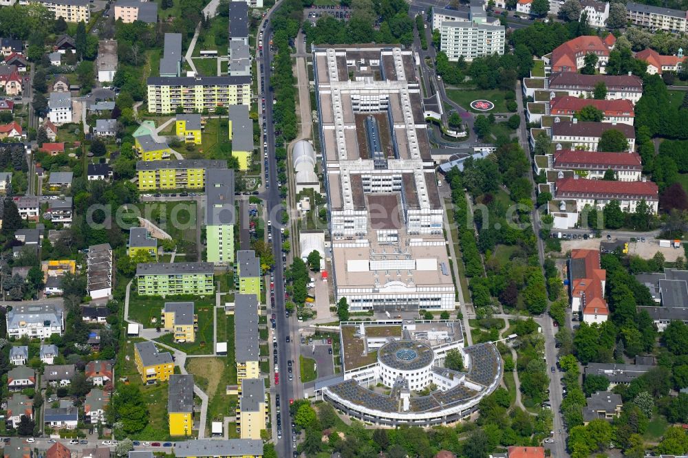 Berlin from above - Hospital grounds of the Clinic Vivantes Klinikum Neukoelln on Rudower Strasse in the district Neukoelln in Berlin, Germany