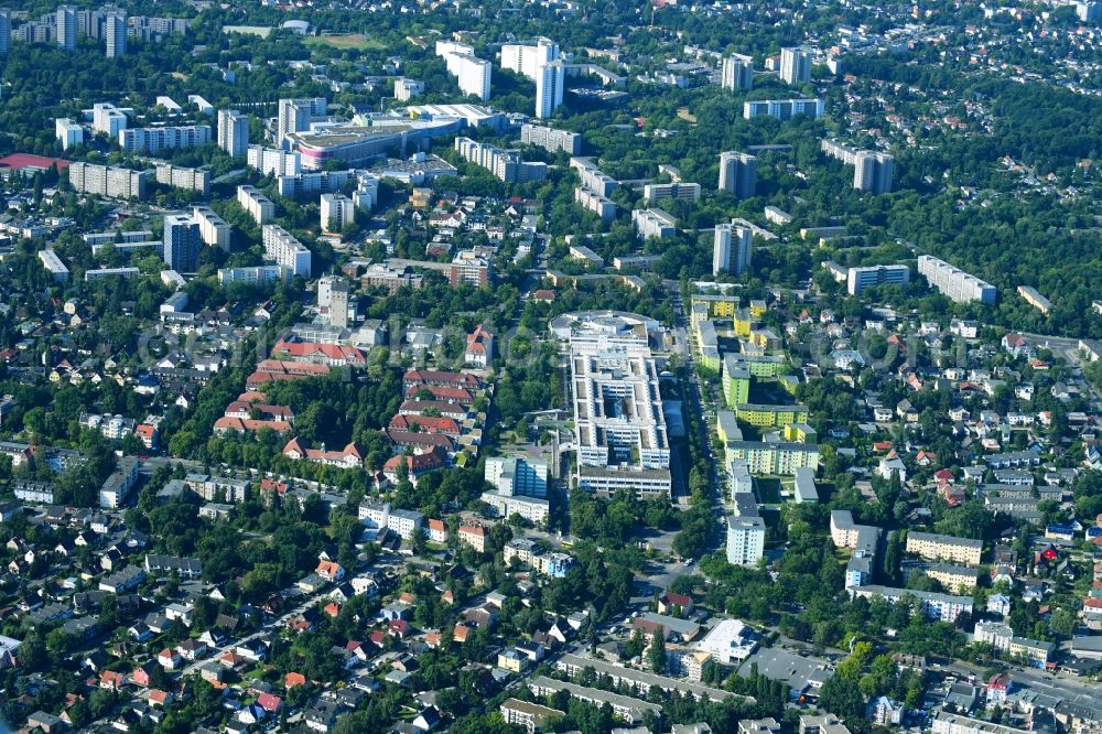 Aerial image Berlin - Hospital grounds of the Clinic Vivantes Klinikum Neukoelln on Rudower Strasse in the district Neukoelln in Berlin, Germany