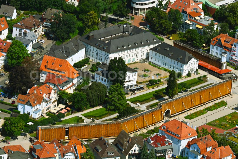 Aerial photograph Bad Salzuflen - Hospital grounds of the rehabilitation center Salinenklinik Bad Salzuflen on Salinenstrasse in the district Werl in Bad Salzuflen in the state North Rhine-Westphalia, Germany