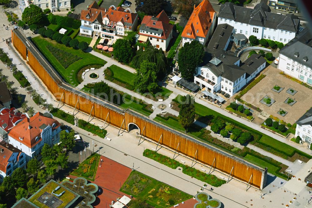 Aerial image Bad Salzuflen - Hospital grounds of the rehabilitation center Salinenklinik Bad Salzuflen on Salinenstrasse in the district Werl in Bad Salzuflen in the state North Rhine-Westphalia, Germany