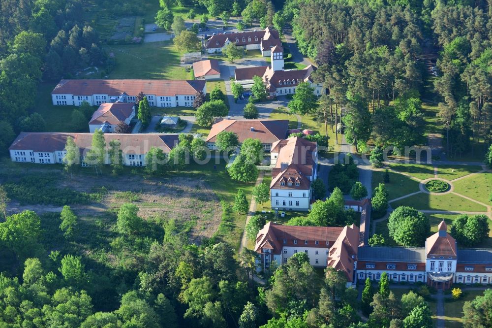 Lindow (Mark) from the bird's eye view: Clinic of the hospital grounds Salus Clinic Lindow (Mark) in the state Brandenburg