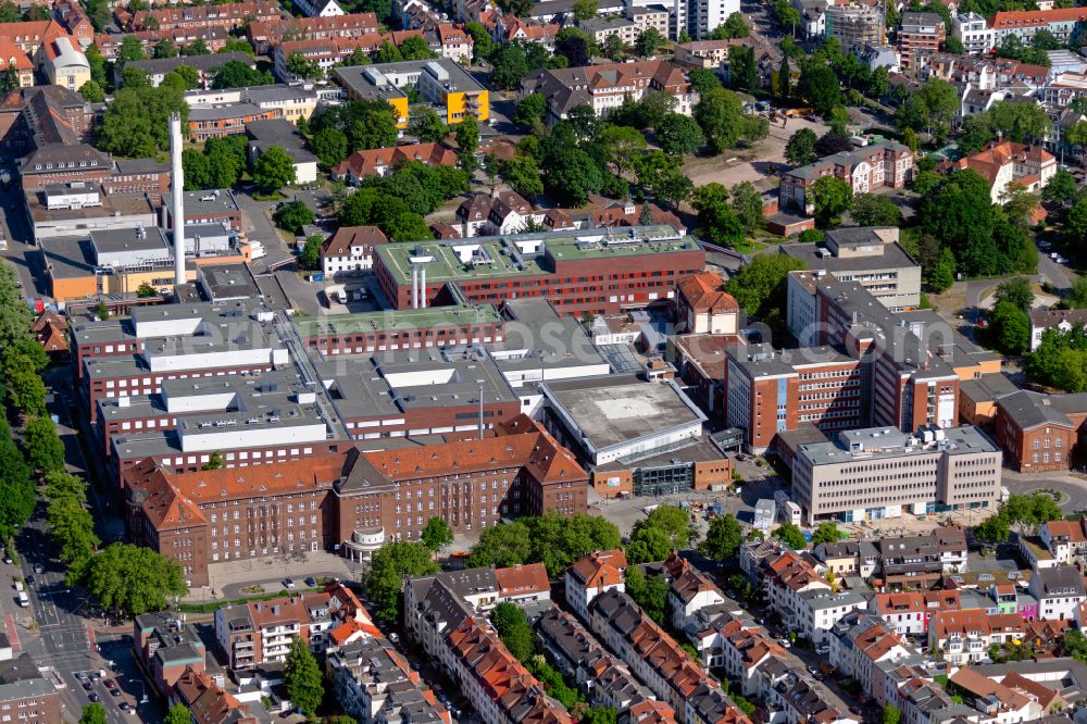 Aerial image Bremen - Hospital grounds of the Bremen-Mitte Clinic on Sankt-Juergen-Strasse in the Hulsberg district of Bremen