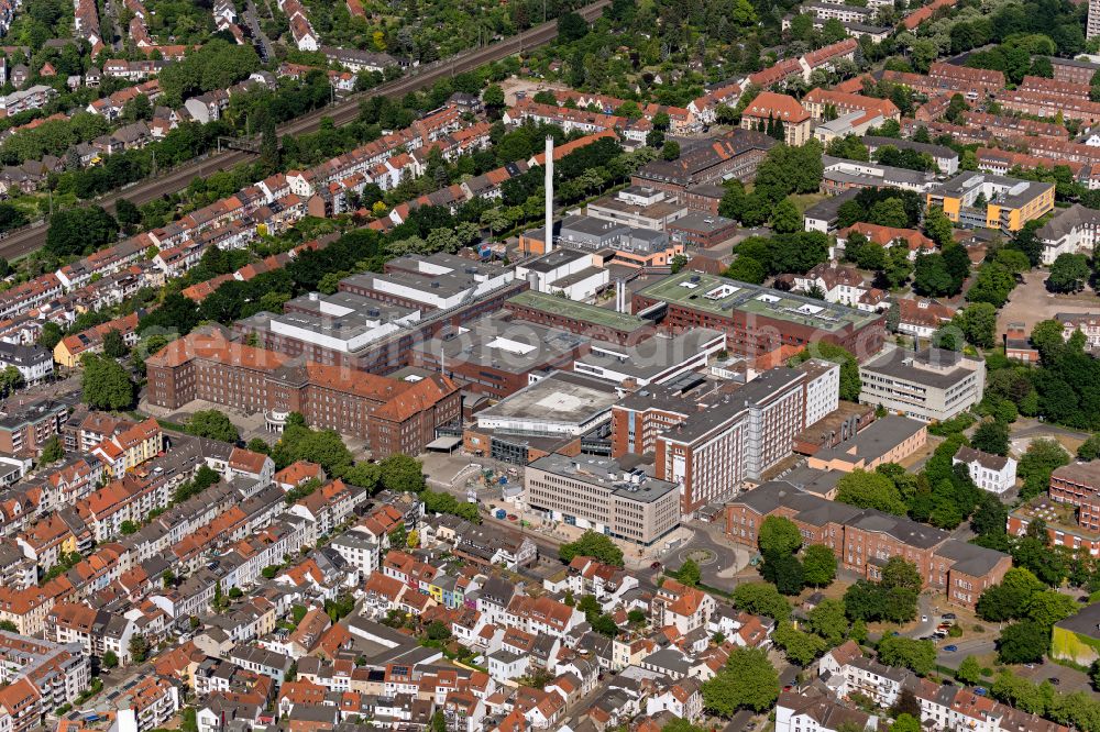 Aerial photograph Bremen - Hospital grounds of the Bremen-Mitte Clinic on Sankt-Juergen-Strasse in the Hulsberg district of Bremen